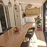 évasion Confort Pour 4 - Domaine Avec 5 Piscines&activités ! * Fréjus
